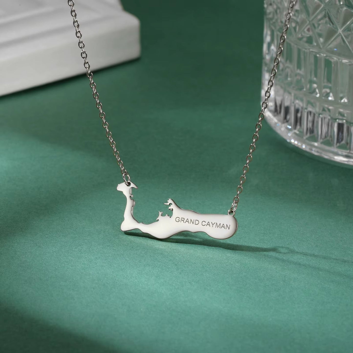 GRAND CAYMAN Map Necklace Pendant Stainless Steel Chain Island Country Leisure Vacation Jewelry Gift